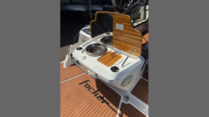 04 Focker 330 Sport Limited